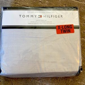 New, sealed Tommy Hilfiger sheet set